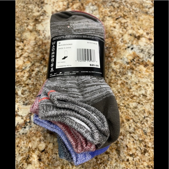 Nike new 6 pair package of no show socks fits women size 6-10 - Picture 3 of 6
